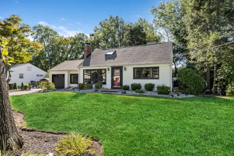 34 Northwood Dr, West Milford, NJ 07480 - #2