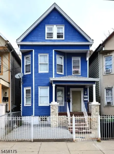 1059 Lafayette St, Elizabeth City, NJ 07201