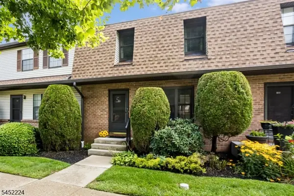 157 Cynthia Dr, Mansfield Twp., NJ 07840