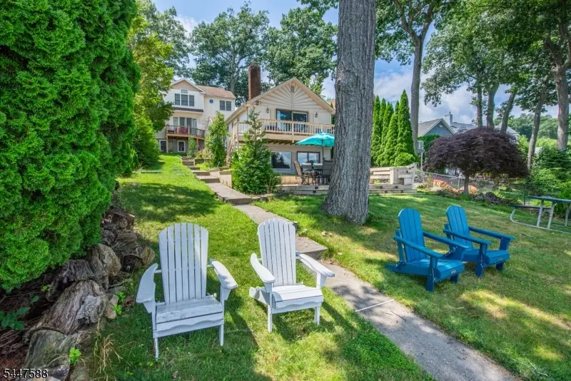 121 Maxim Dr, Hopatcong, NJ 07843 - #2