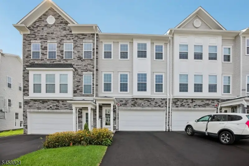 69 Eastwood Ter, East Hanover, NJ 07936 - #1