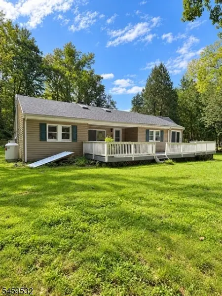 18 Foundry Rd, Hope Twp., NJ 07825