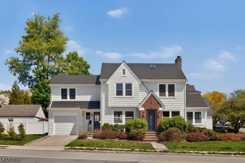 909 Ridgewood Rd, Millburn, NJ 07041 - #1