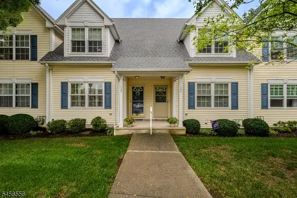 133 Town Center Dr, Warren Twp., NJ 07059