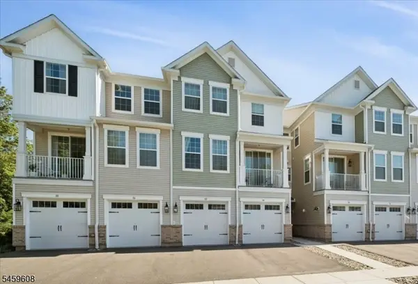 82 Depot Way, Dunellen Boro, NJ 08812