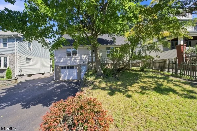 53 Payne Ave, Midland Park, NJ 07432 - #1
