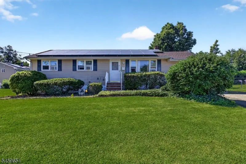 51 Woodrow Ave, Piscataway, NJ 08854 - #1
