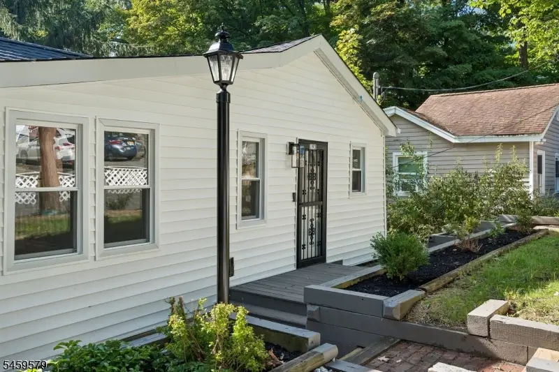 193 Monroe Trl, Hopatcong, NJ 07843 - #3