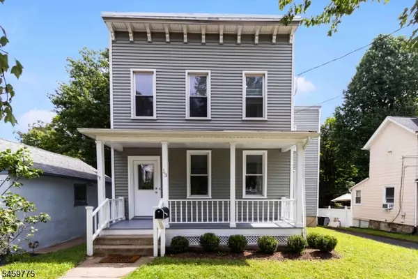 13 Malcolm St, Morristown Town, NJ 07960