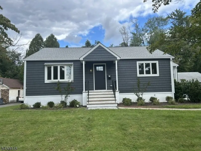17 Ellice St, Lincoln Park, NJ 07035 - #3