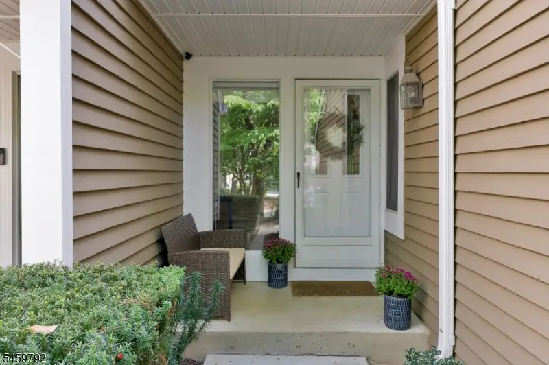 67 Stone Run Rd, The Hills, NJ 07921 - #1