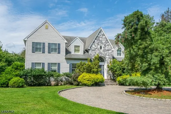 2 Blueberry Ct, Mahwah Twp., NJ 07430
