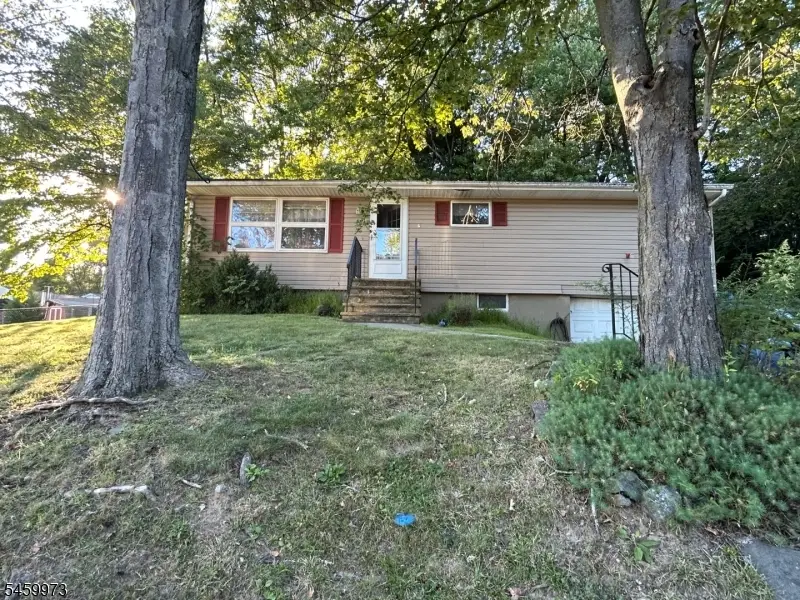 55 Hillside Dr, Hamburg, NJ 07419 - #2