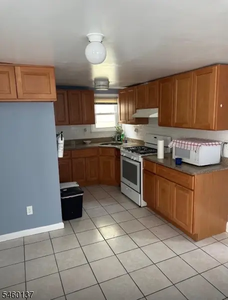 228 Elm St, Newark, NJ 07105 - #3