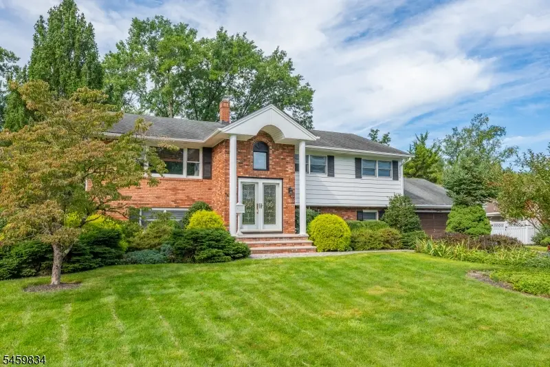 14 Jaclyn Dr, East Hanover, NJ 07936 - #2