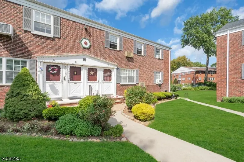 16B W Roselle Ave #B, Roselle Park, NJ 07204 - #3