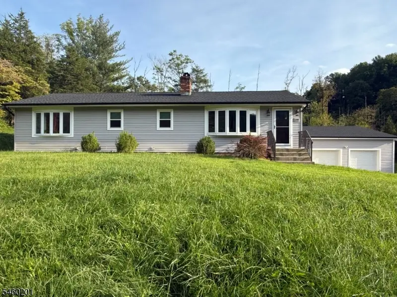 199 Church Rd, Holland, NJ 08848 - #1