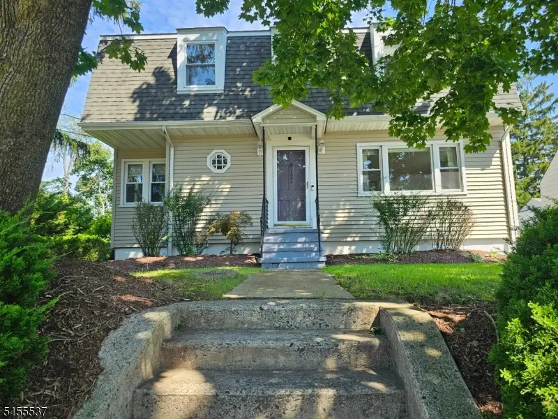 121 W Hanover Ave, Morris Plains, NJ 07950 - #1