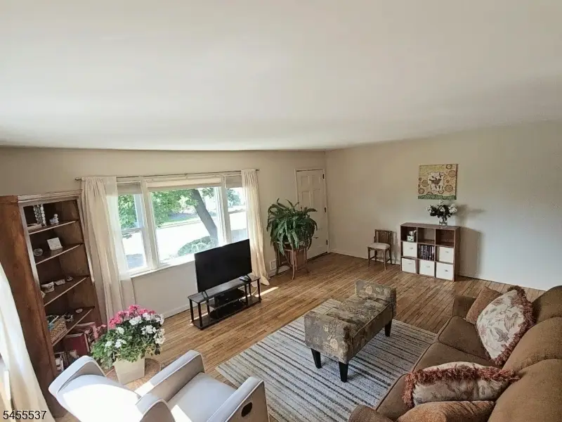 121 W Hanover Ave, Morris Plains, NJ 07950 - #3