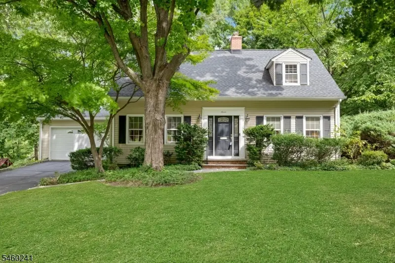 7 Sharon Rd, Springfield, NJ 07081 - #1