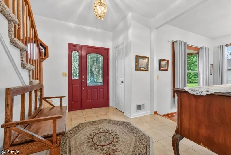 280 Stonehenge Dr, Lopatcong, NJ 08865 - #3