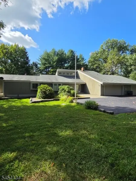 3 Alexandria Dr, Alexandria, NJ 08867 - #1