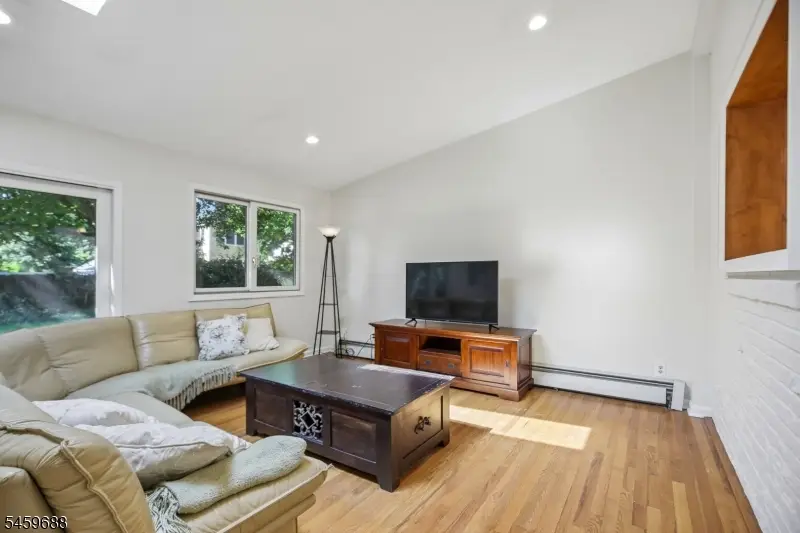 25 Knollwood Ave, Madison, NJ 07940 - #3