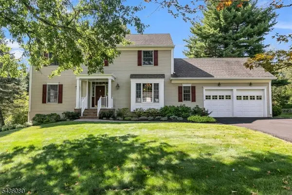 34 Deer Run, Long Hill Twp., NJ 07946