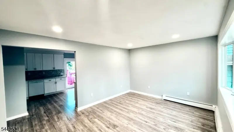 35 Fiat Ave, Iselin, NJ 08830 - #3