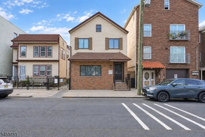 83 Pacific St, Newark, NJ 07105 - #1