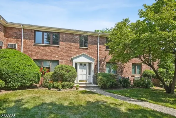 93D Troy Dr #D, Springfield Twp., NJ 07081