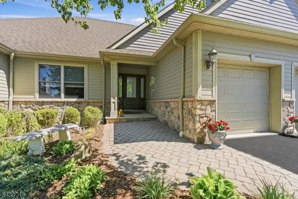 14 Wentworth Ct, Hardyston Twp., NJ 07419