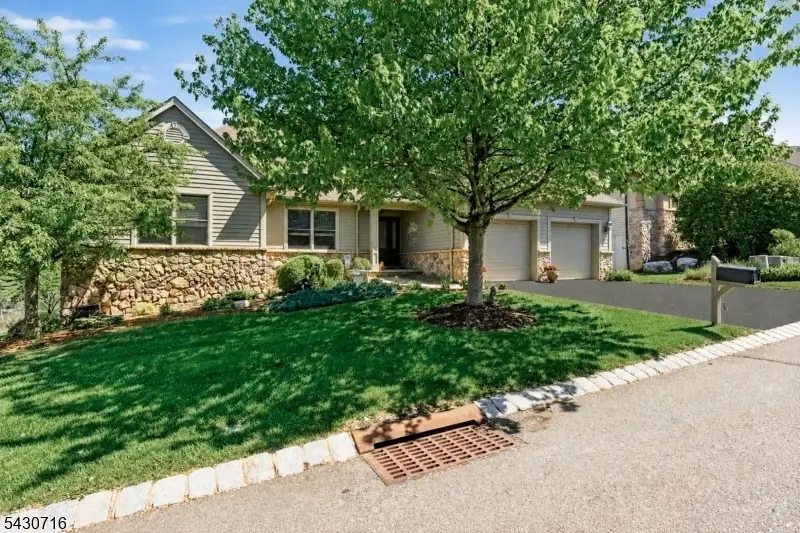 14 Wentworth Ct, Hardyston, NJ 07419 - #3