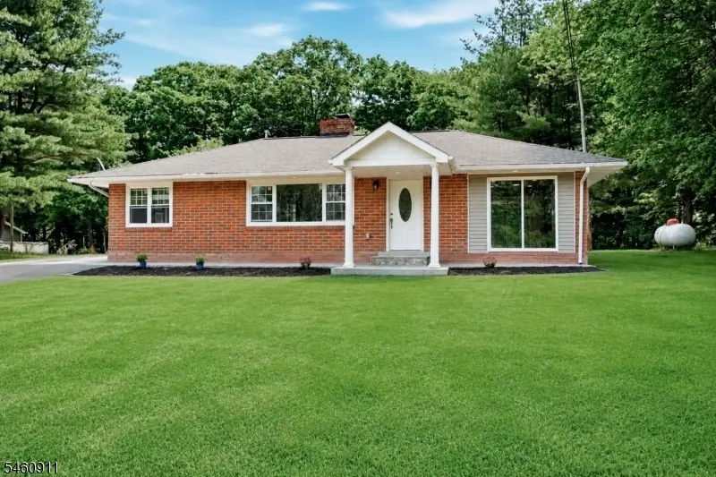 89 Armstrong Rd, Wantage, NJ 07461 - #1