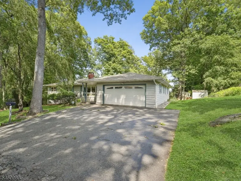 45 Sunset Rd, Bloomingdale, NJ 07403 - #2