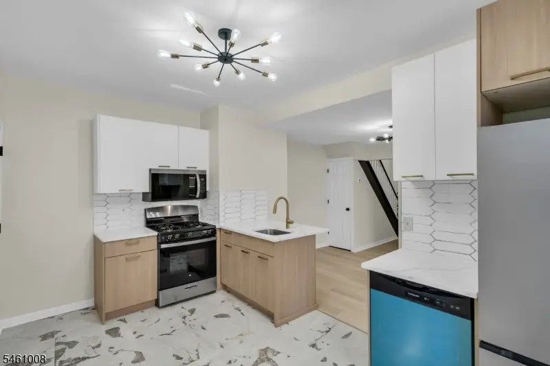263 Sanford St, East Orange, NJ 07018 - #2