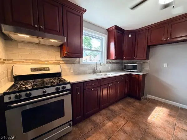 614 Mola Blvd, Elmwood Park Boro, NJ 07407