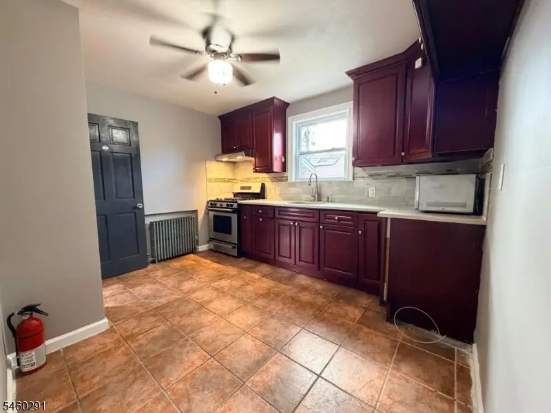 614 Mola Blvd, Elmwood Park, NJ 07407 - #3