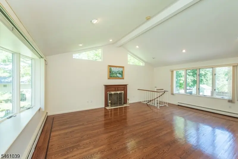 193 Walnut St, Livingston, NJ 07039 - #3