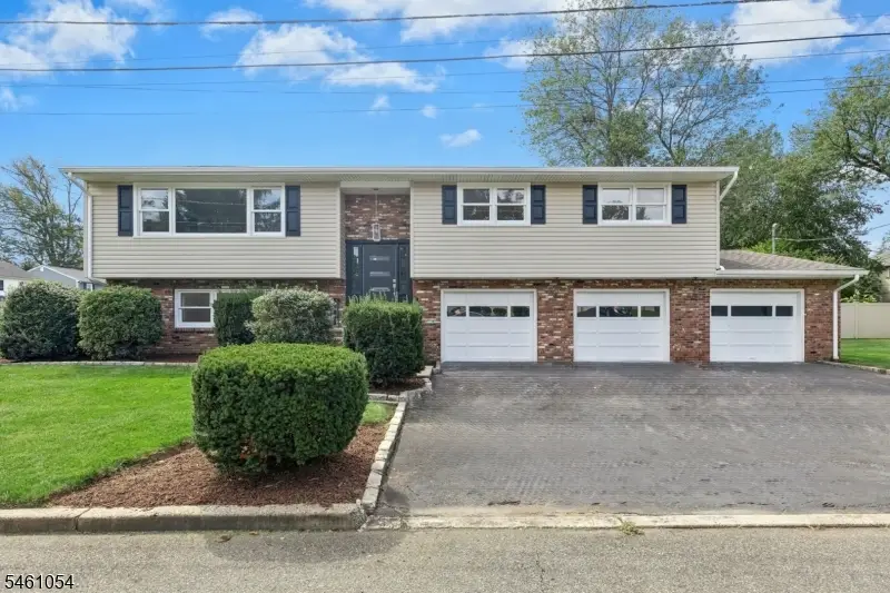 12 Dorchester Ave, Cranford, NJ 07016 - #2