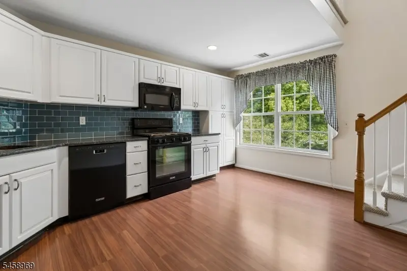 7 Davenport Pl, Morris, NJ 07960 - #2