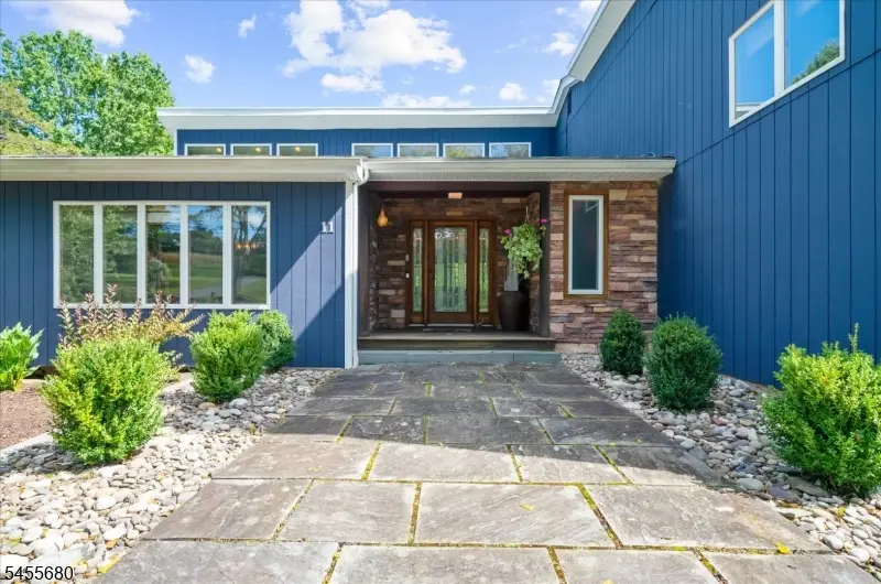 11 White Bridge Rd, Franklin, NJ 08867 - #3