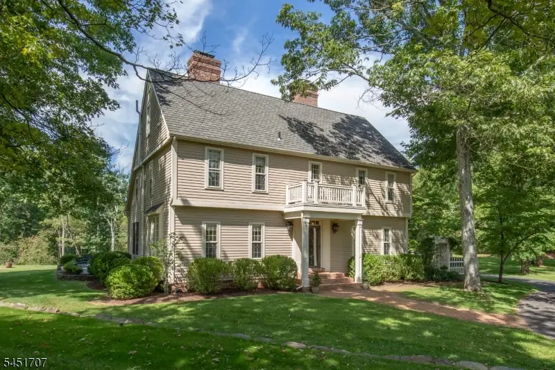 60 Potterstown Rd, Tewksbury, NJ 08833 - #2