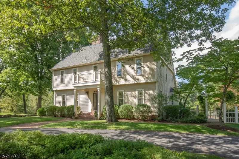 60 Potterstown Rd, Tewksbury, NJ 08833 - #3