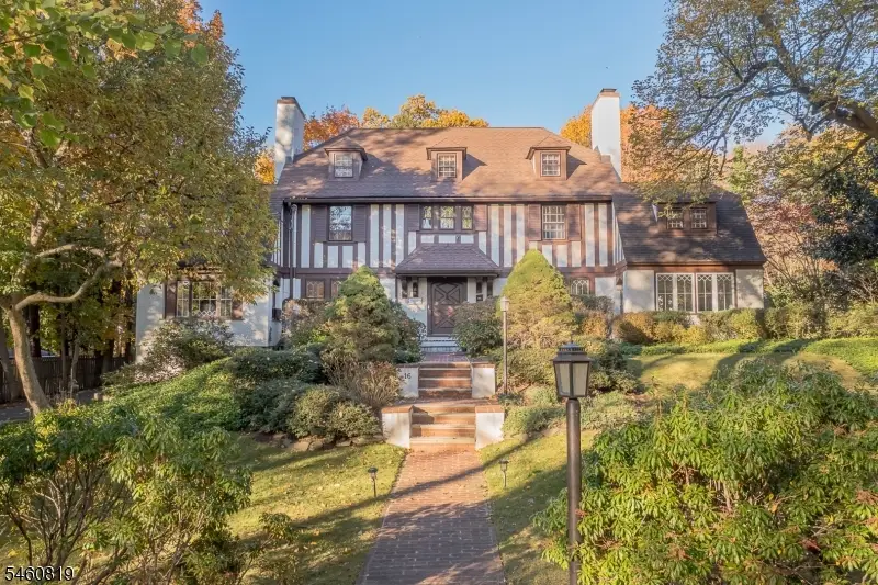 16 West Rd, Short Hills, NJ 07078 - #1