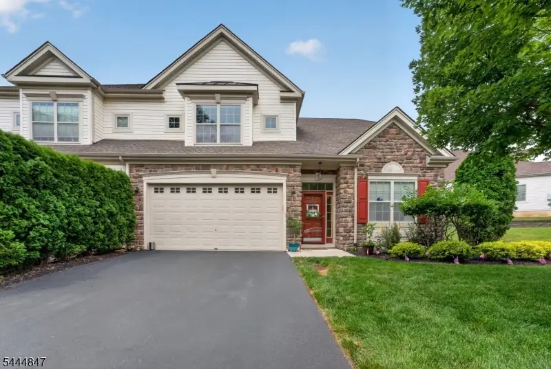 418 Edward St, Lopatcong, NJ 08865 - #1