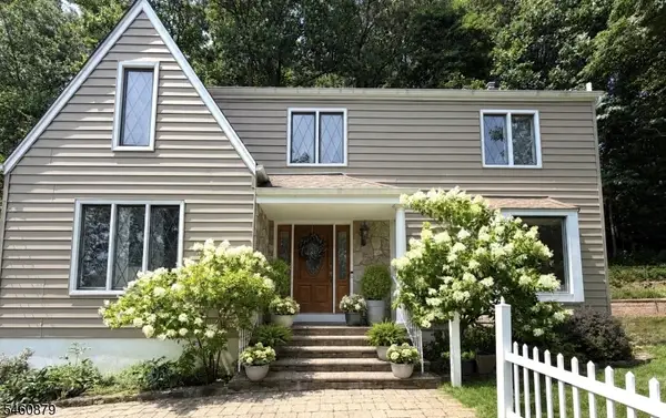 49 Raynor Rd, Morris Twp., NJ 07960