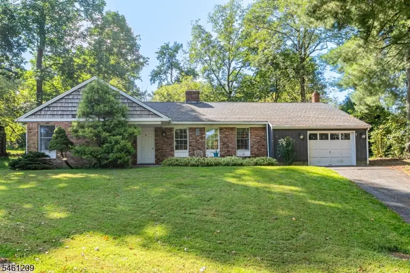 9 Northfield Ct, Lambertville, NJ 08530 - #1