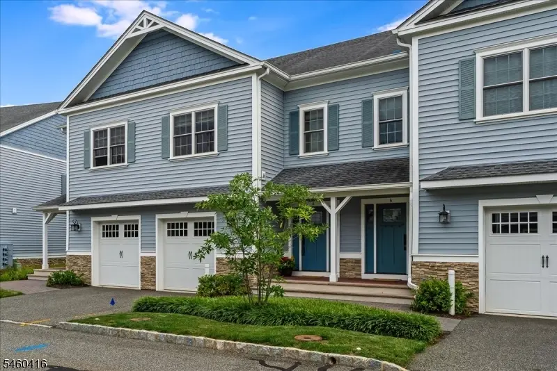 6 Clover Court, Whitehouse Station, NJ 07922 - #3