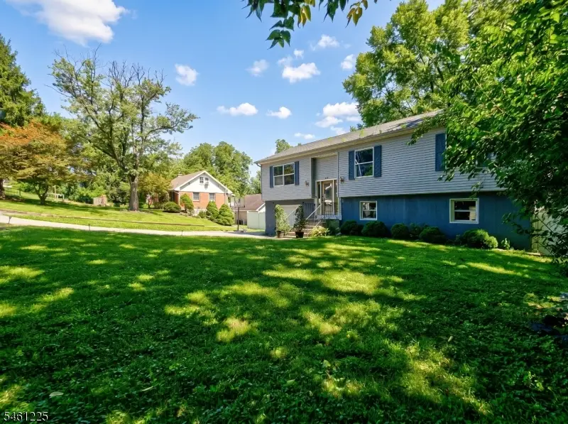 404 Lyndale St, Phillipsburg, NJ 08865 - #2